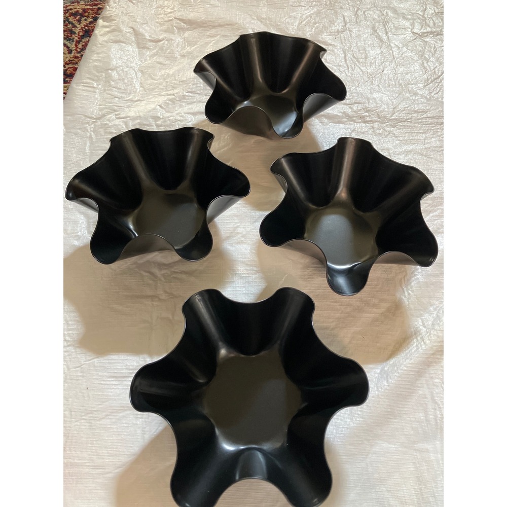 Set of 4 Black Fluted Taco Salad Bowls Reusable Plastic Serving‎ Dishes